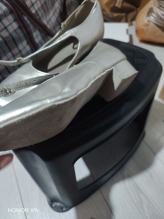 Продам туфли для танцев 8 лет