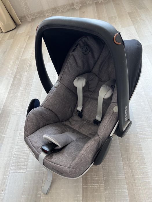 Столче за кола Maxi-Cosi Pebble Pro i-Size