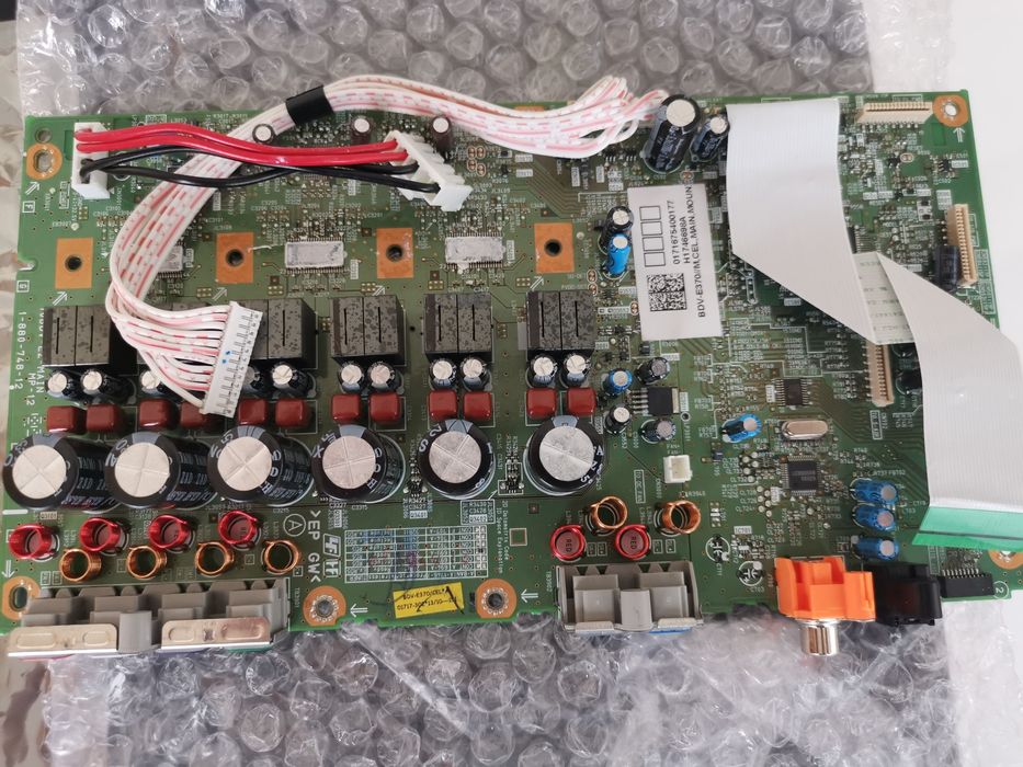 Плеър Sony HBD-E370 Blu-Ray Disc-за части.