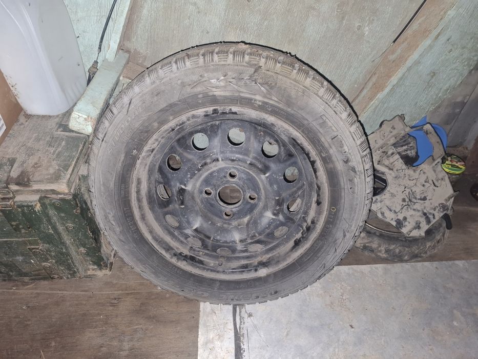 Колесо с диском на хендай акцент 15Р 15R