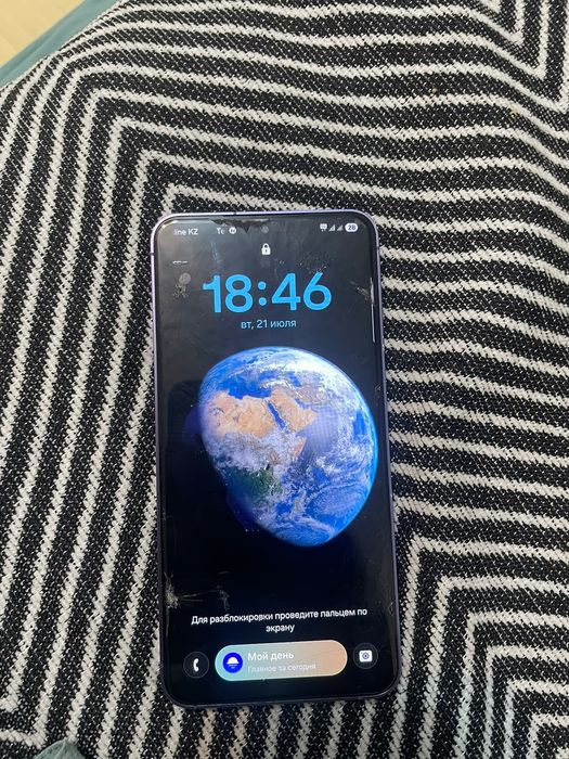 Продам  Samsung s24   256 гб хорошом состояние  прошлом  году  купил