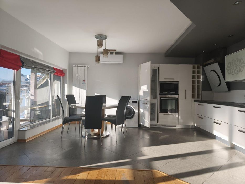 Дава се под наем Тристаен апартамент в Пловдив, Кършияка - 94 кв.м за 600 € - Снимка #2