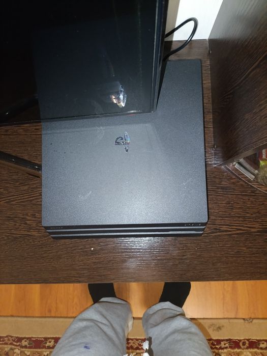 Playstation 4 pro 1 tb