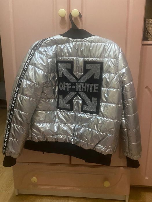 Продам куртку. В хорошем состоянии