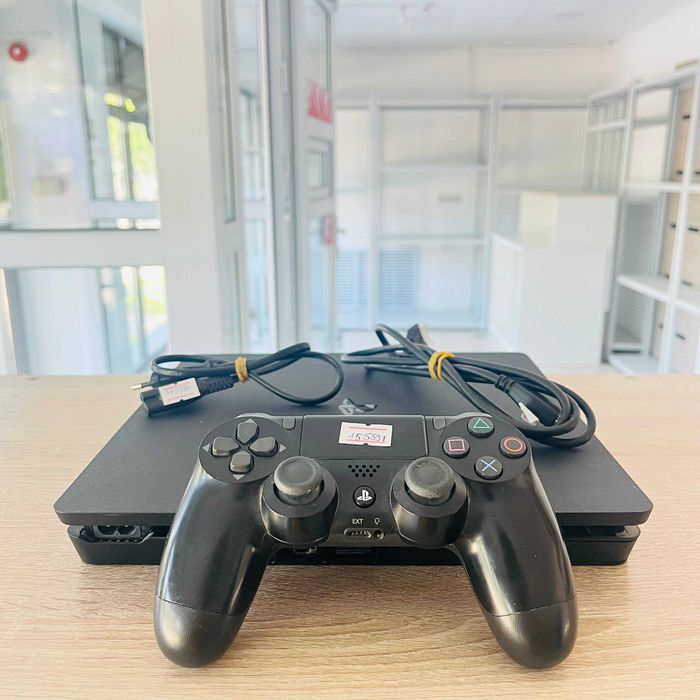 C32 / Игровая приставка PlayStation 4 1TB/ sk155531