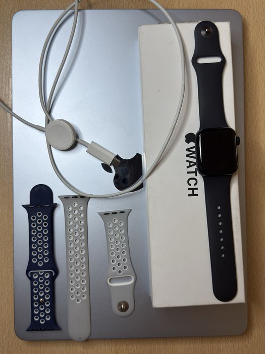 Apple Watch SE (2nd generation)-2023