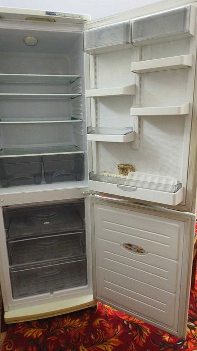 Продам холодильник Атлант