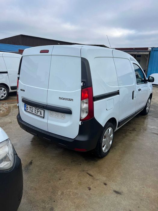 vand dacia dokker 2018 benzina 1,6  cu gaz 215000 km