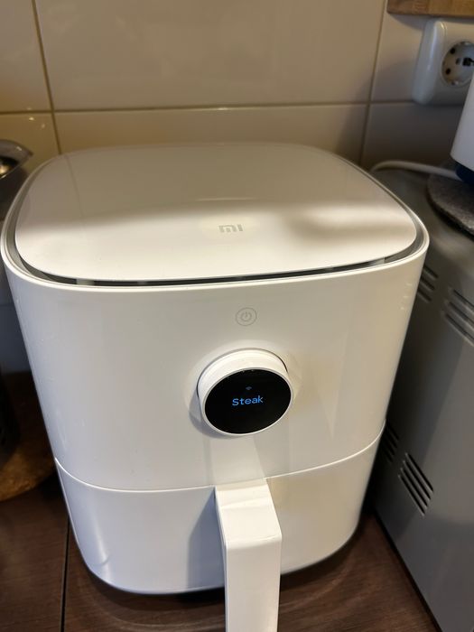 Airfryer 3.5L, alb, 1500W cu 8 programe - garantie inclusa