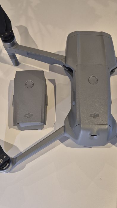Drona DJI Mavic Air 2