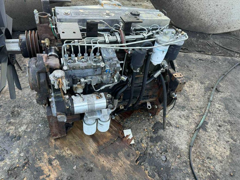 Perkins/Перкинс дивигател и Class/клас комбайнга тушади.