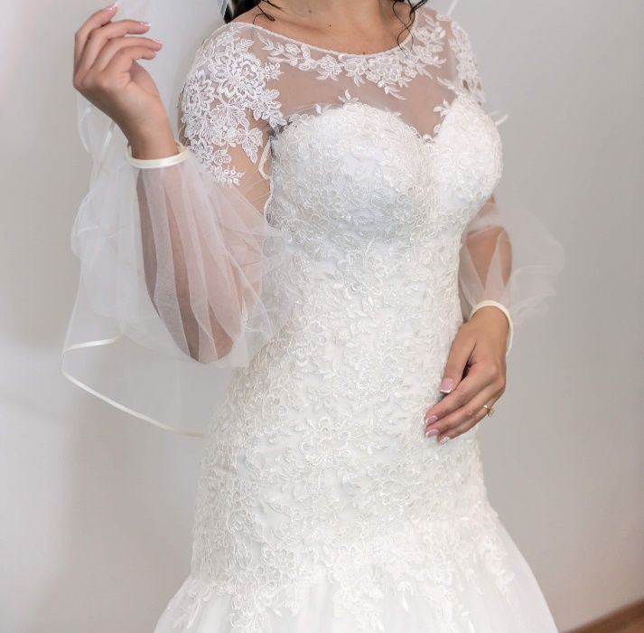 Vand rochie de mireasa tip sirena