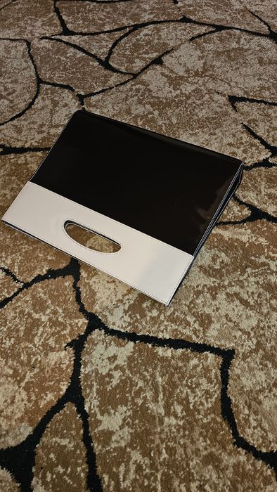 Продам клатч, классический.