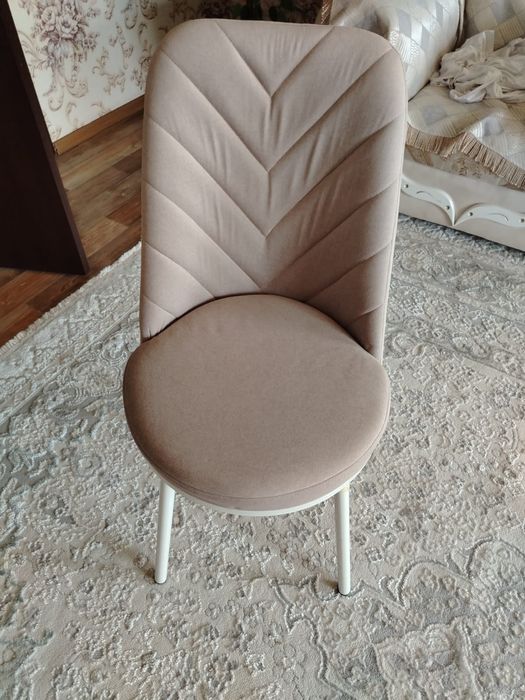 Продам стол со стульями