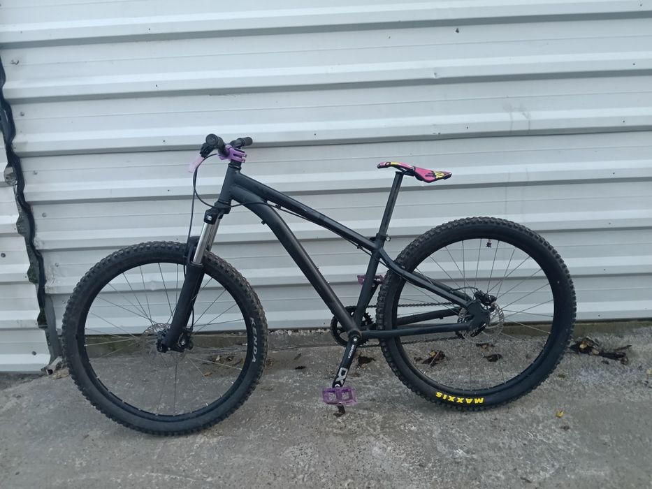 Vând bicicletă MTB 27.5