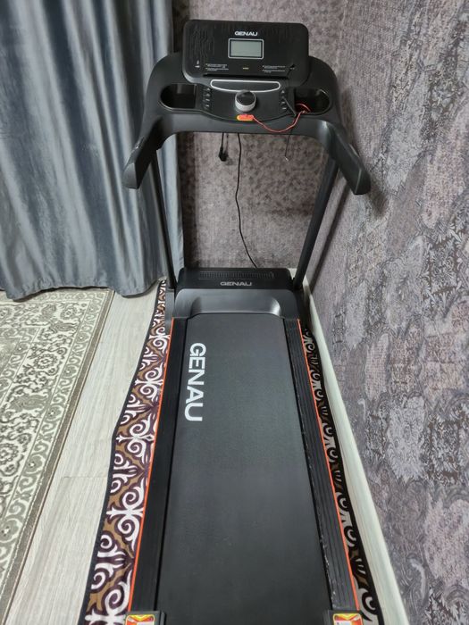 Продам беговую дорожку