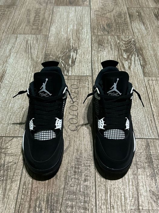 Jordan 4 White Thunder