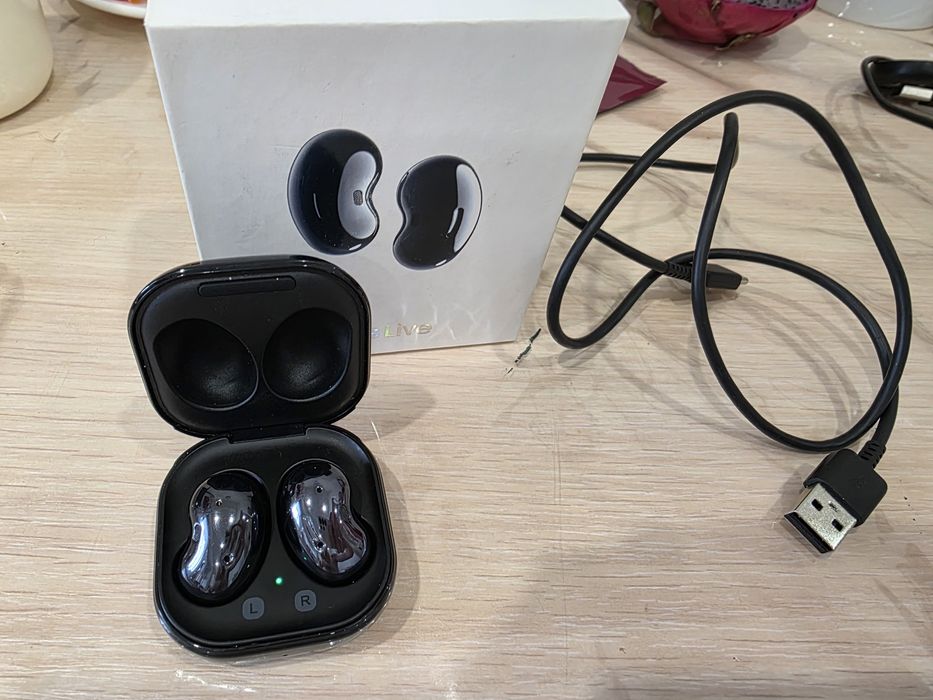 Samsung Buds Live