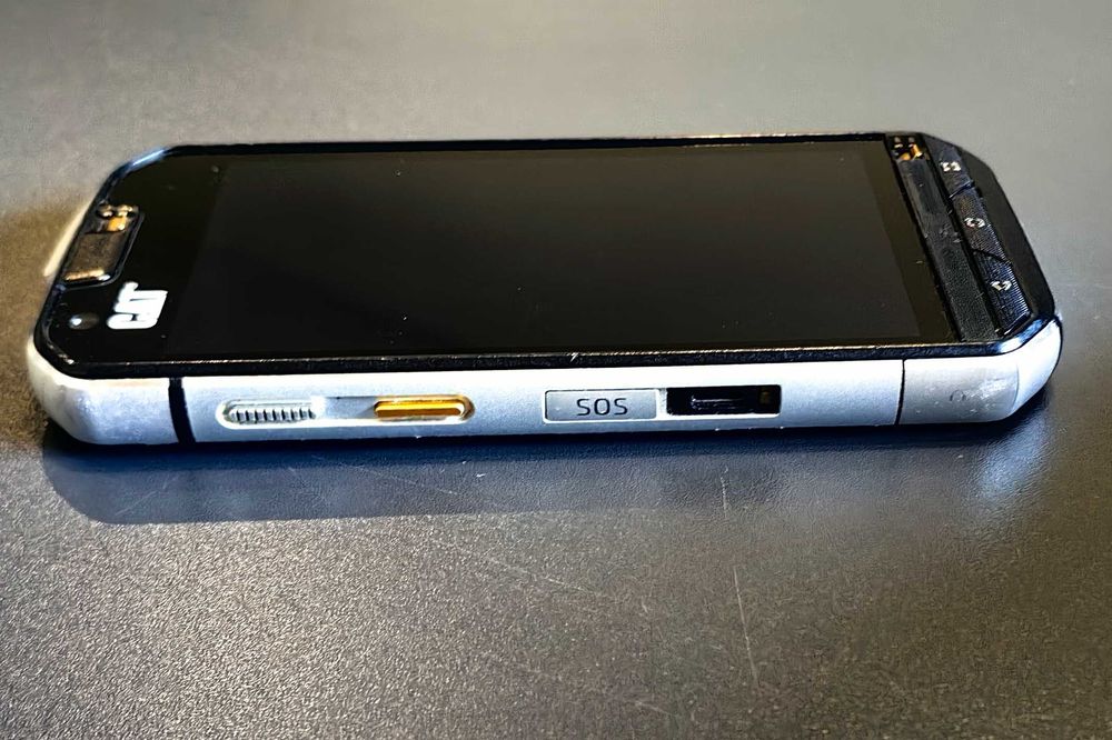 CAT S60 смартфон