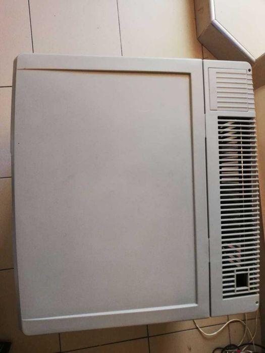 Lada frigorifica gaz electric MOBICOOL A40 rulota camping