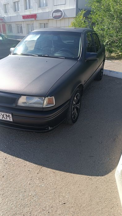 Опель вектра А 1993г.в