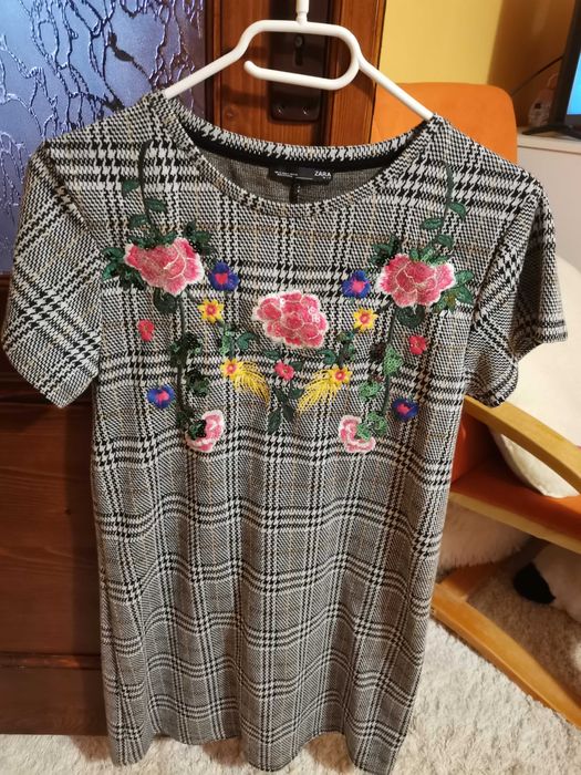 Vand rochie pentru femei