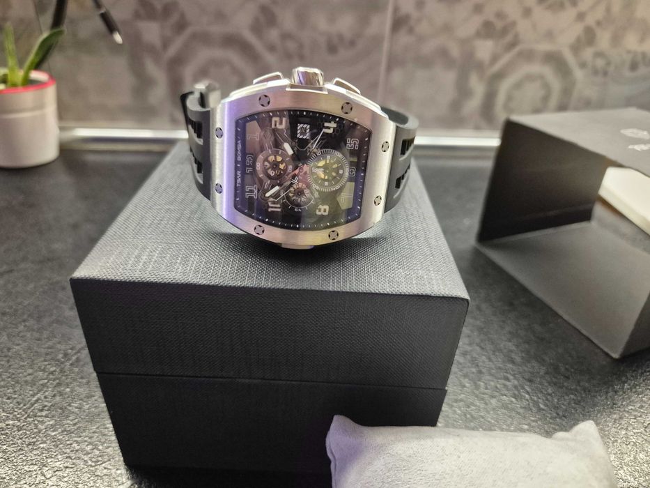 Tsar Bomba - Black Unique Edition TB8211BQ