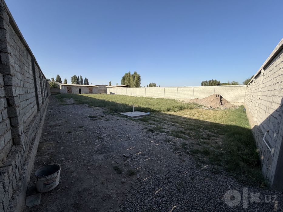 Ferma qilish uchun uchaska sotiladi Yangiyol tumani Galaba maxalasi