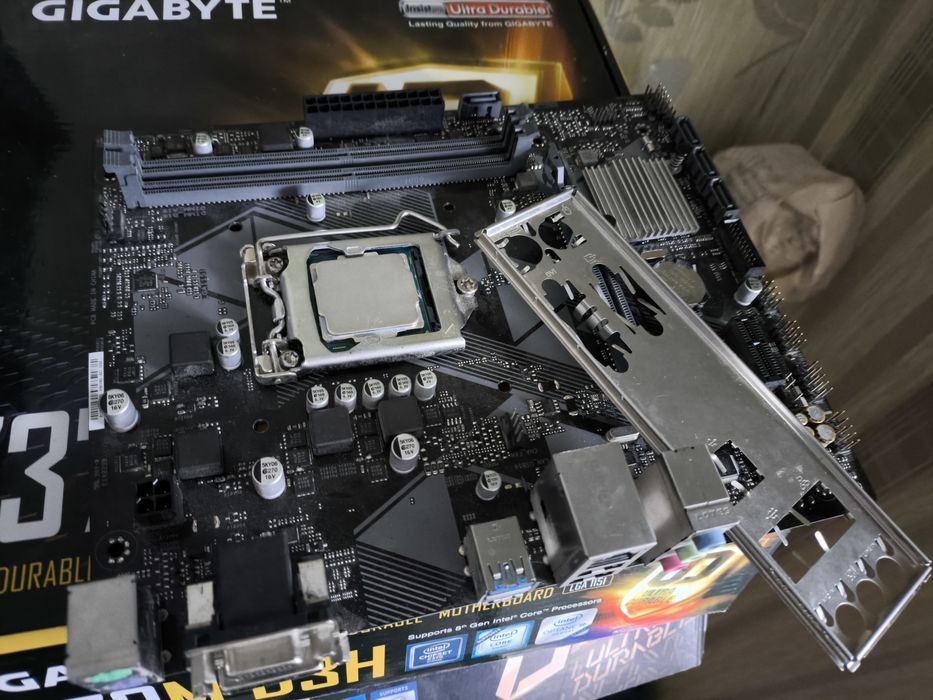 i3-8100 + материнка + кулер