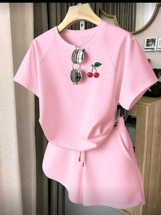 Дамски комплекти от 2 части