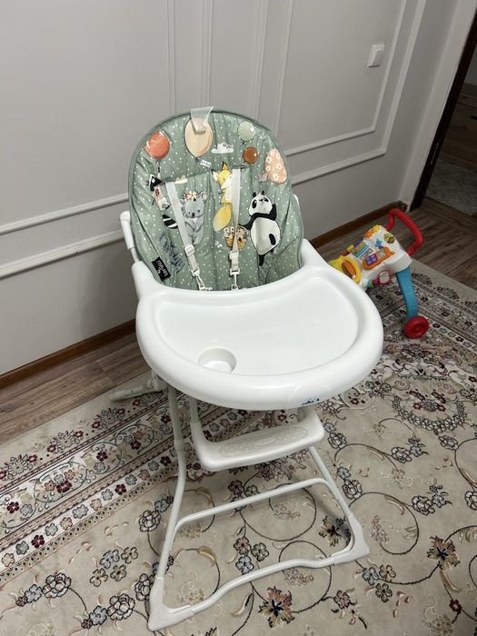 Детский стол для кормления