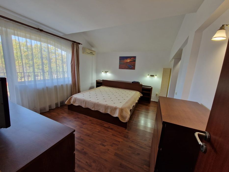 Casa tip Duplex | Calea Giulești , Sector 6 | 169 mp utili | 200 mp teren | Curte proprie | 2 locuri de parcare | Direct proprietar | Acte în regulă!