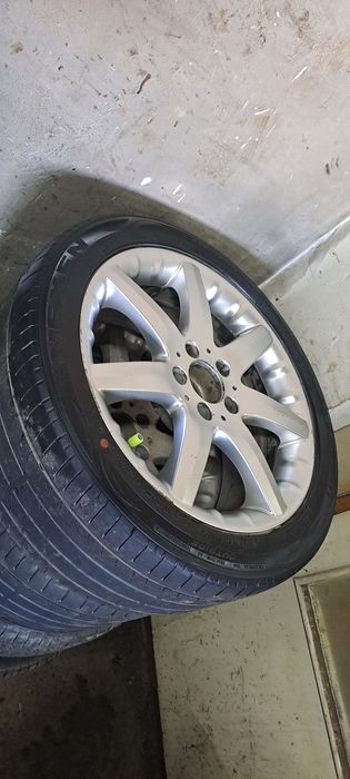 Продам диски с резиной от мерседес