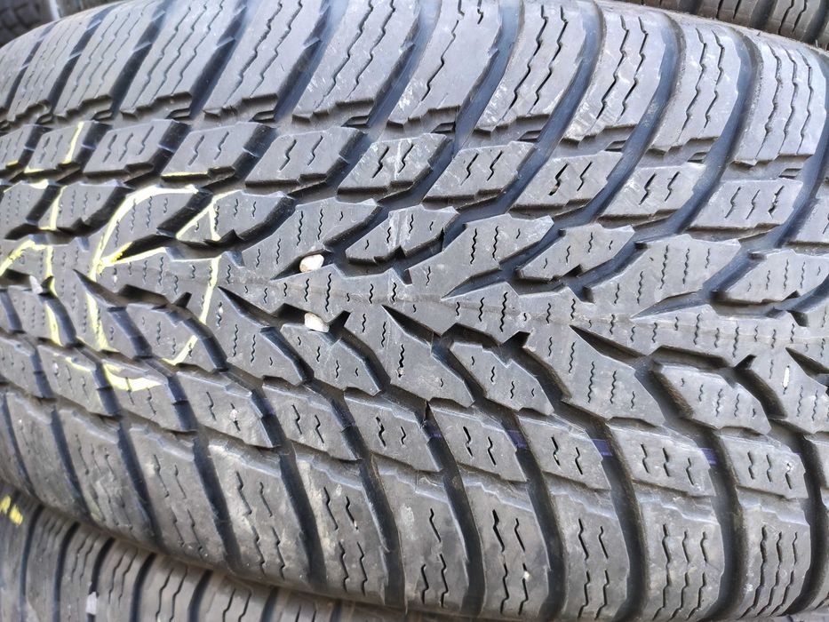 4бр Зимни гуми 195 60 15 - Nokian
