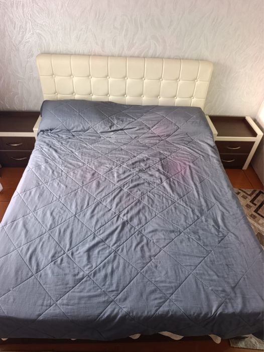 Продам спальный гарнитур б/у