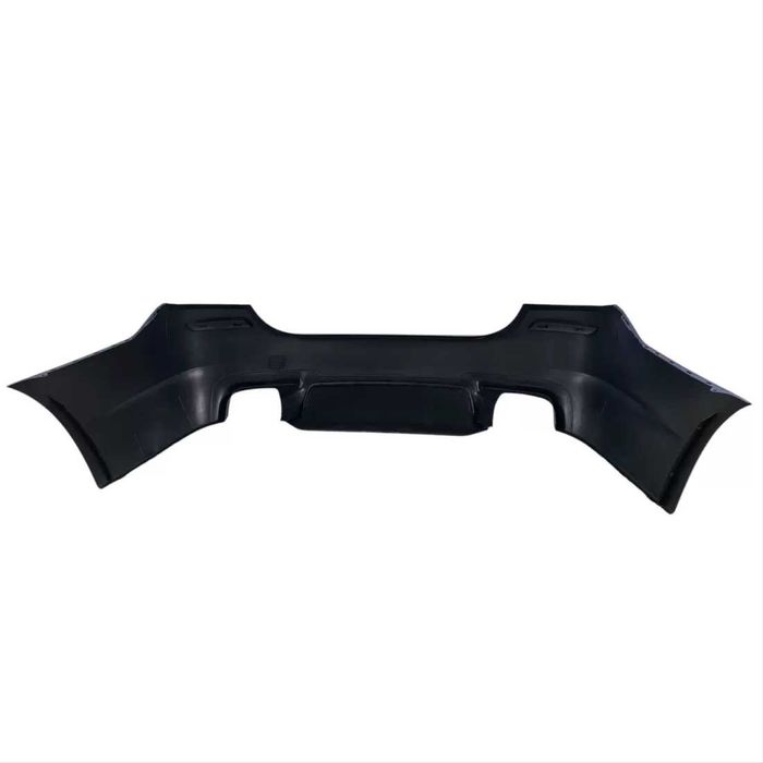 Задна броня M5 дизайн за BMW F10 (2010–2017) – с отвори за парктроник