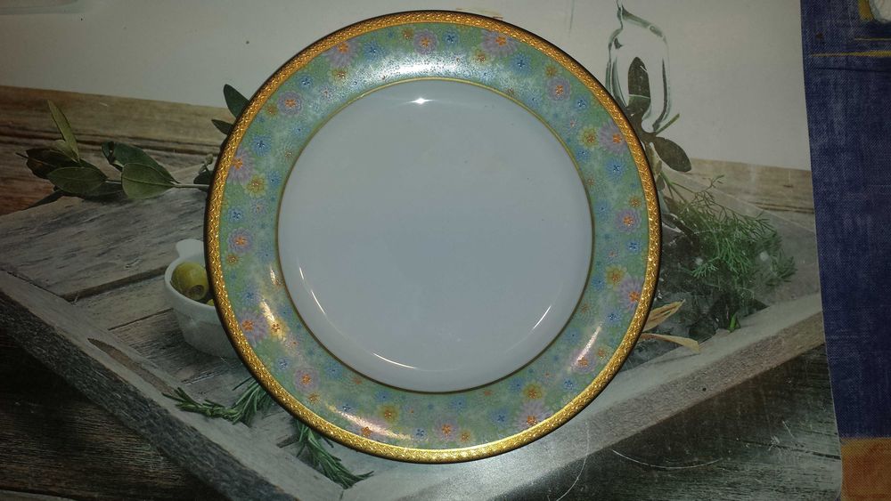 Порцеланов сервиз 92  pcs