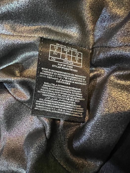 Guess структурирано сако