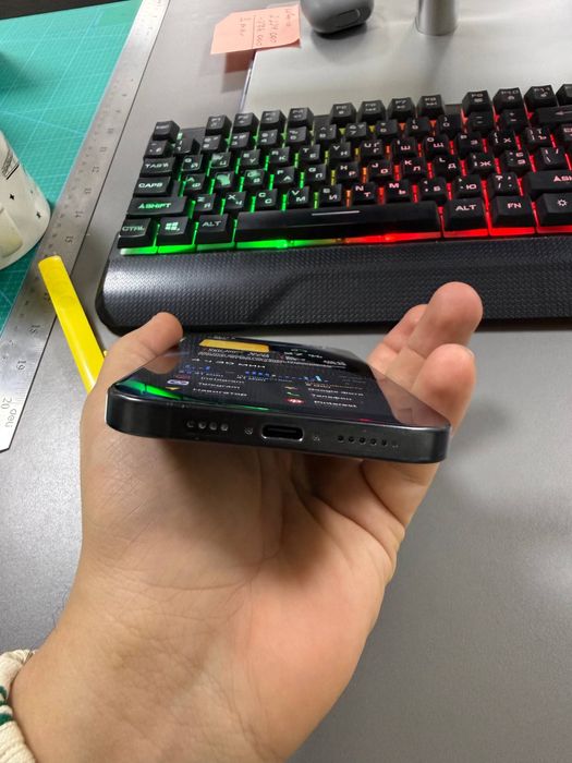 Iphone 16 pro max 256 blek titan