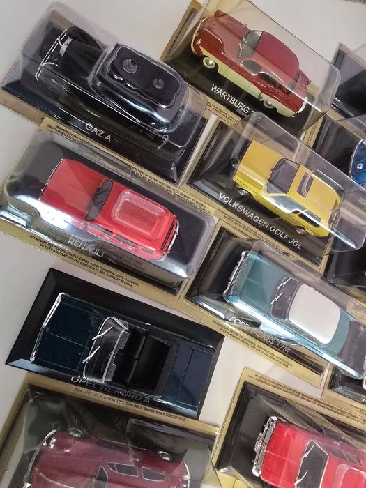 Machete Mașini de legenda 1/43