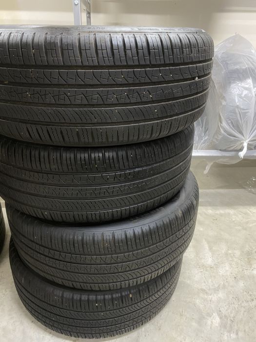 Продам летние шины 235/50/20