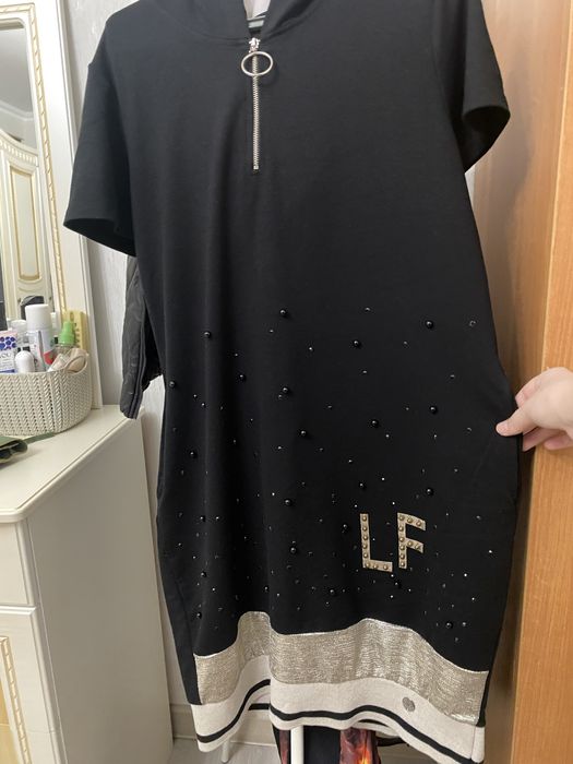 Женское платье повседневное