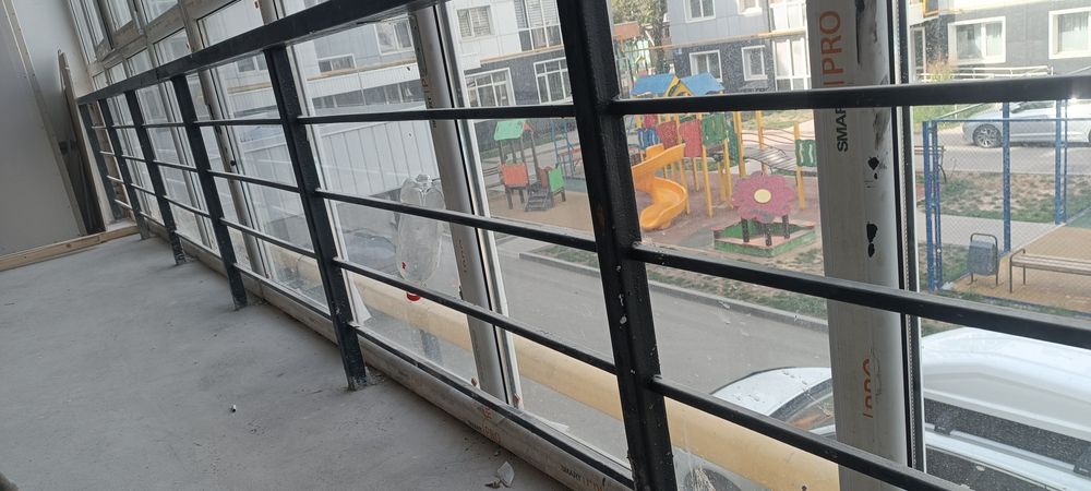 Решётка для балкон длина 6.5 метр. Высота 85 см.