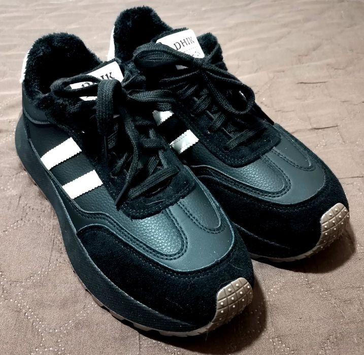Pantofi sport femei nr 40 NOI