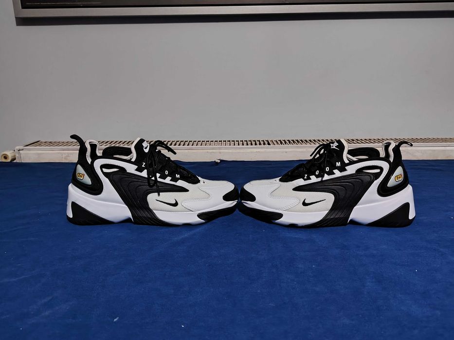NIKE ZOOM 2K adidași mărimea 40, interior 25,5 cm.