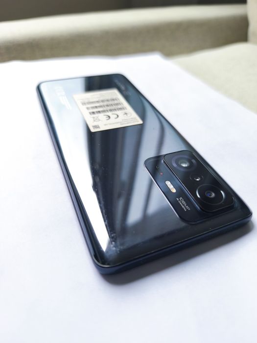 Телефон Xiaomi 11T