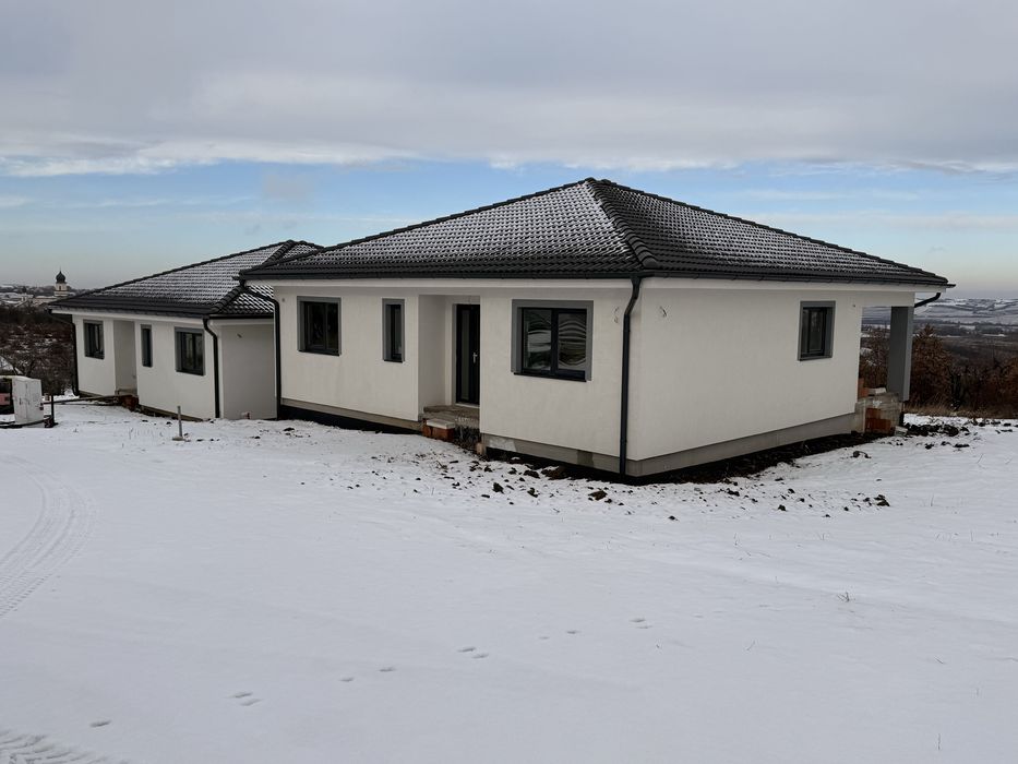 Casa Parter 4 camere in  Paleu