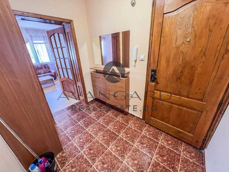 Продава се Тристаен апартамент в Пловдив, Център - 100 кв.м за 994 €/кв.м - Снимка #7