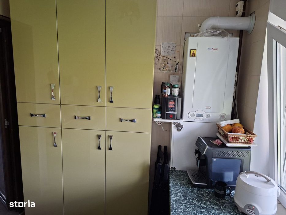 Apartament cu 3 camere