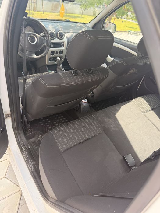Logan Laureate  1,6benzina,16valve